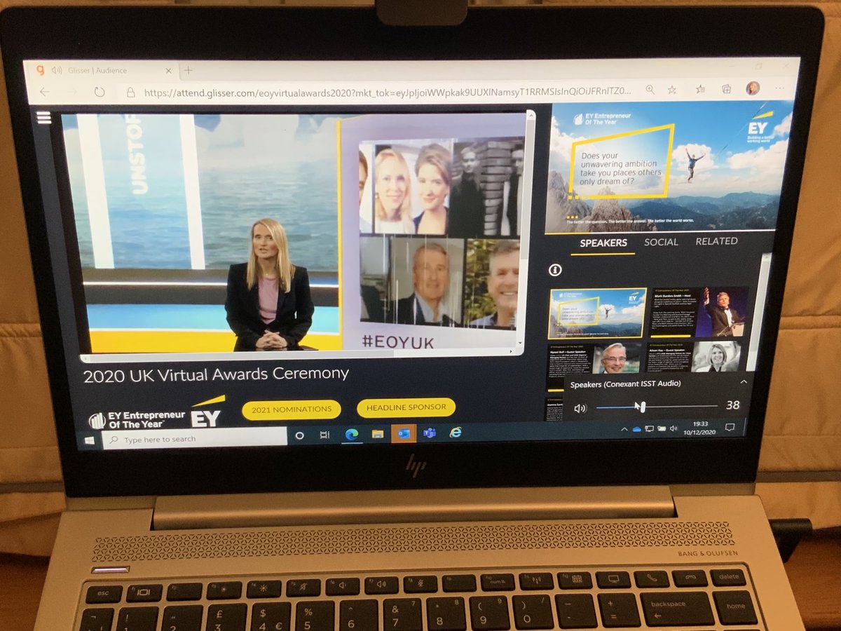 Theresa_Shearer's tweet image. After a grt day with frontline,time for corporate partners ⁦@EY_EOY⁩ delighted to be on of judges again this year ⁦@EY_Scotland⁩ ⁦@MikeTimmins_EY⁩ ⁦@AndrewDLeck⁩ @allyscott8 ⁦@ProBonoEcon⁩ ⁦#allsectors #buildingabetterworld ⁦@Gus_ODonnell⁩