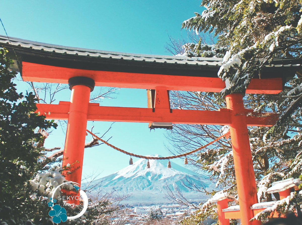 SekyoTours's tweet photo. ⛩Hora de dar la bienvenida a la nieve.❄️

¿Sabes cuándo fue la primera nevada de este año en el monte #Fuji?🗻

#Fujisan #Fujiyama #Fujiyoshida #Japón https://t.co/dhnDIGLIGT