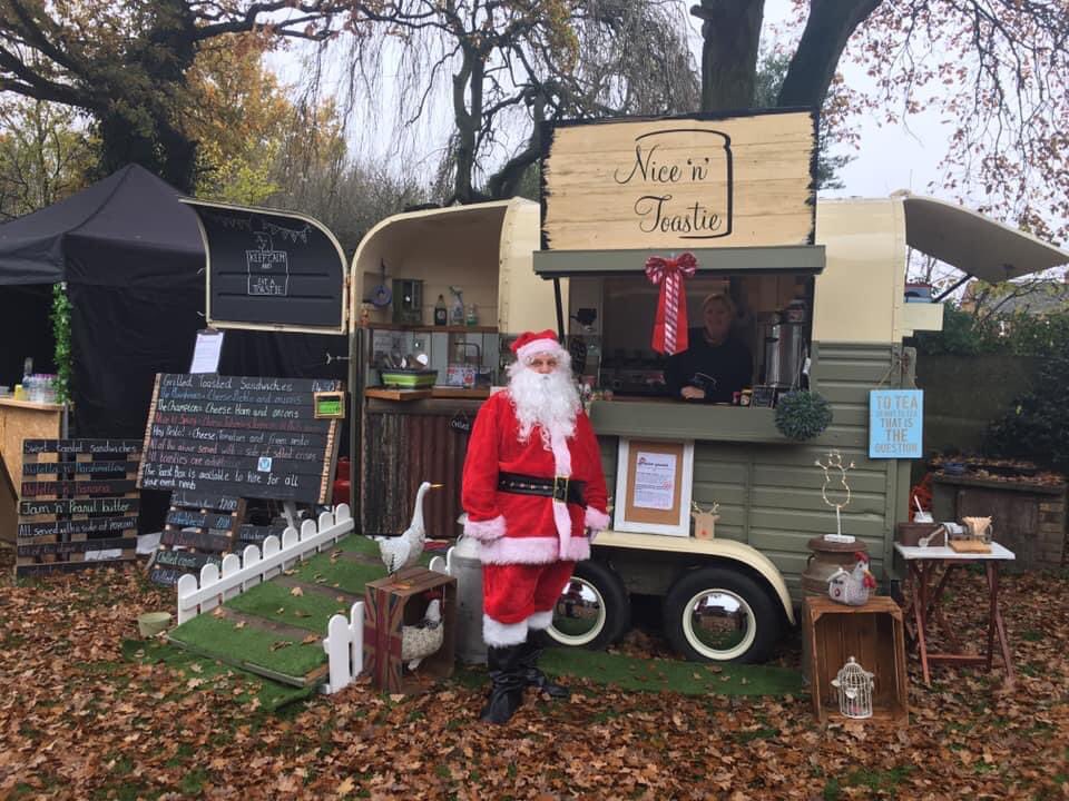 UMBRELLASlincs's tweet photo. THROWBACK to Nov 19 for our Xmas fayre. Lots of stalls, food trucks and a visit from Santa. Over £1000 raised for #Umbrellas 

#fundraising #advent2020 #Christmas #charity https://t.co/1xVAw98Bib