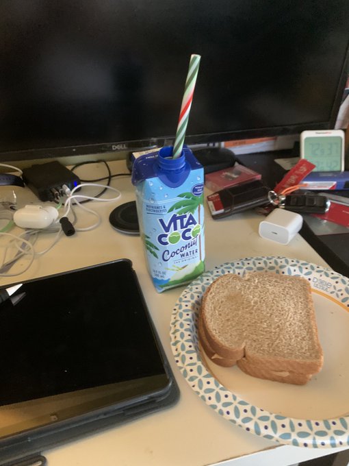 Them: what&rsquo;s good?  Me: https://t.co/TzLPn3RFRY