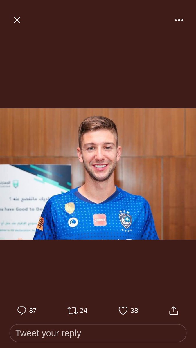 افشل صفقة للهلال ب ١٠٠ مليون هدر مالي ولا سوى اضافه للفريق