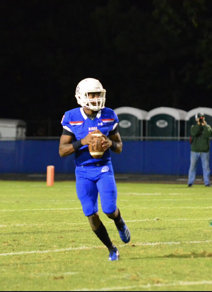 hudl.com/v/2EJbU9 
Check out my senior highlights🤝 5 out!✌🏾 <a href="/RecruitGeorgia/">Recruit Georgia</a>