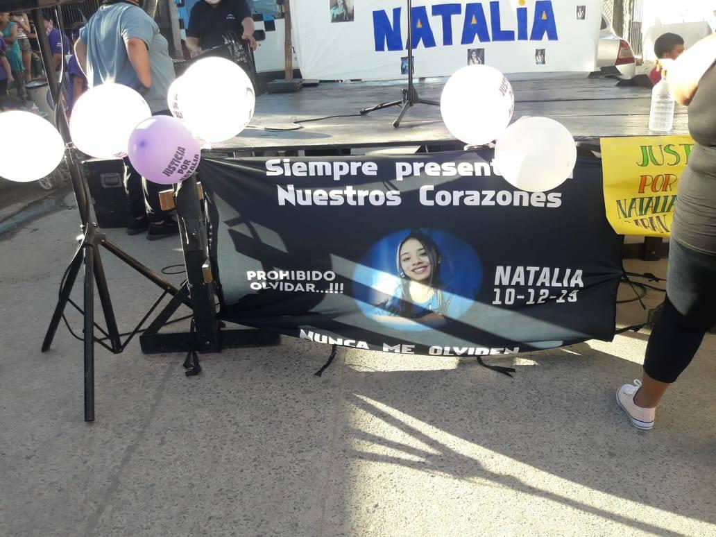por_dolor's tweet photo. A un año de su triste partida seguimos pidiendo Justicia por Natalia Saban hoy su familia y amigos la recordaron y brindaron un pequeño homenaje en su nombre https://t.co/lxFBqLIlYg