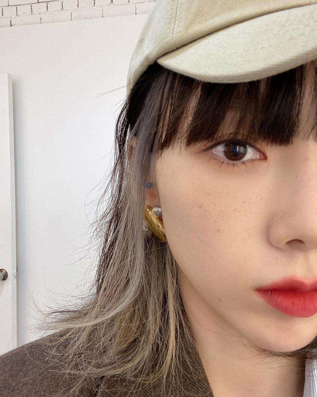もえ テヨンちゃんの髪色可愛いなぁ インナーカラーしたい T Co 7t6nuyojbj Twitter