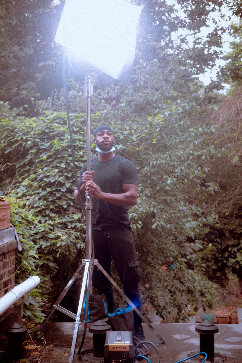 To The Throne Pictures tweet media