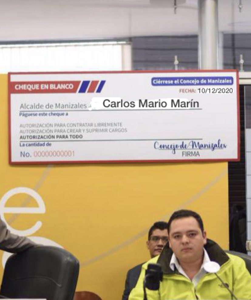 FREDDYCUKAS's tweet photo. La vueltas que da la vida, mire quien pedía un cheque en blanco por 50.000 millones #Manizales #aymanizales #ConcejoDeManizales https://t.co/2uU118c7ts
