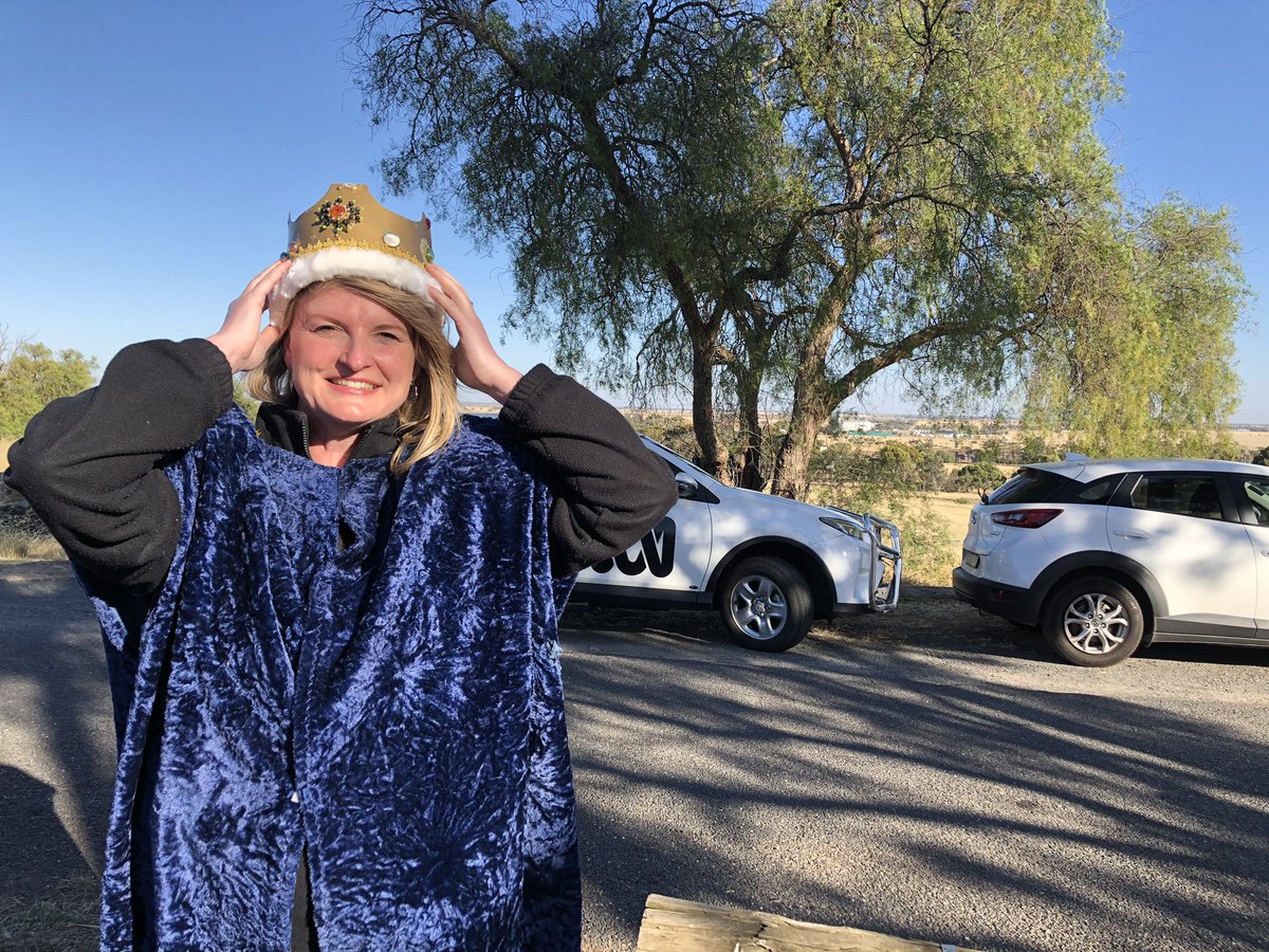 The King and Queen of the Mountain were clad in a robe and crown when they won the grueling race. As our presenter <a href="/IamRebekahLowe/">Rebekah Lowe</a> discovered, the Wycheproof community have held on to those mementos! #mountainsmatter <a href="/MtWycheCup/">Mt.Wycheproof&DistRC Est 1881</a>