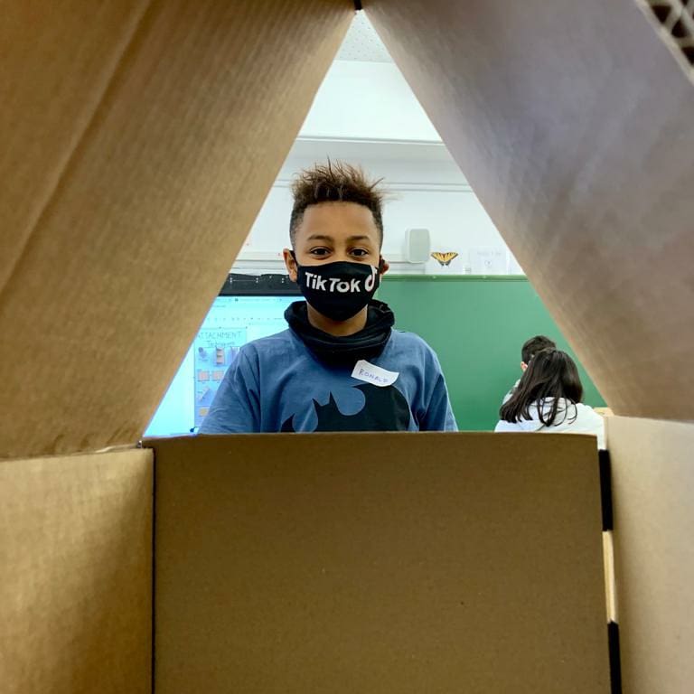 Després d'un petit break, hem tornat amb energia renovada #construintalesescoles #CalaS2020 #FemArquitectura <a href="/OctavioPazBCN/">Escola Octavio Paz</a>  <a href="/escolanausica/">Escola Nausica</a> <a href="/Escola_del_Mar/">Escola del Mar</a> 📷<a href="/jaumeorpinell/">Jaume Orpinell</a>