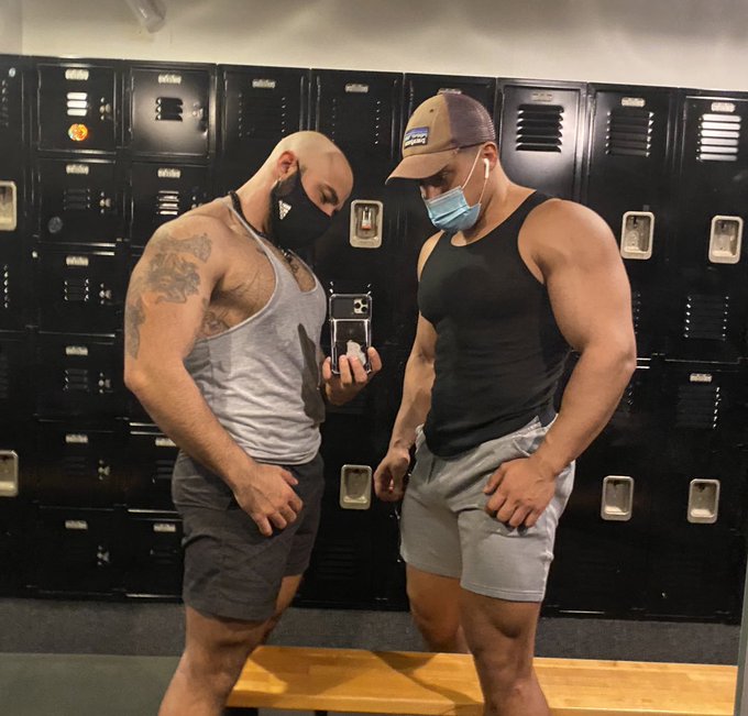 Be sure to follow my bubba @knitflexxxandc1 can’t wait for you to see our fun workout https://t.co/C