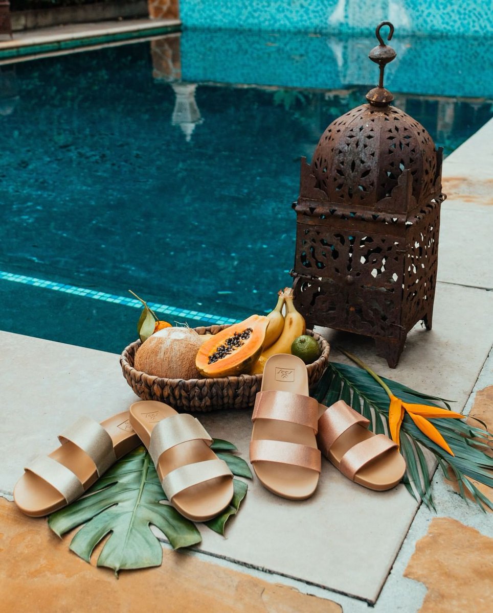 StreetmachineT's tweet image. Confortabilidad con estilo, así son las REEF Cushion Bounce Vista🍃 Además son libres de PVC y amigables con el medio ambiente✌️

Sandalias MODE ON con @Reef_Chile 🌴☀️ Revisa nuestro catálogo en streetmachine.cl o tiendas físicas.

#BeachFreely #FreePVC #Reef