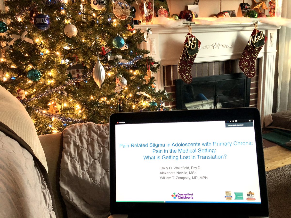 megmarie_miller's tweet image. Benefits of virtual conferences: Never had a cozier or more festive backdrop for a conference session! 🎄#USASP2020