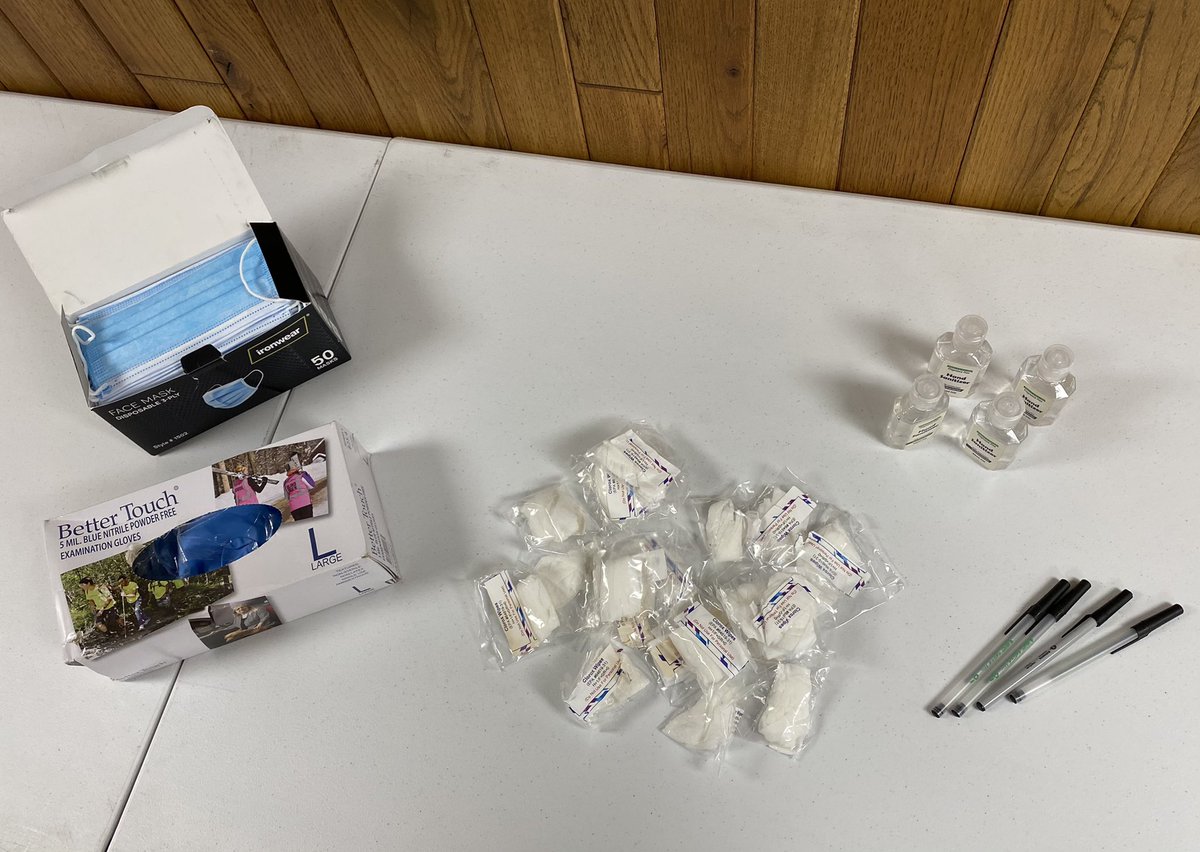 The execution is set for 6pm ET. Usually I’m outside by now, but am still waiting for the briefing for non-witnessing press. Here in the training center, the BOP takes my temp on arrival, asks if I’m experiencing symptoms, and provides hand sanitizer, wipes, masks, & health tips.