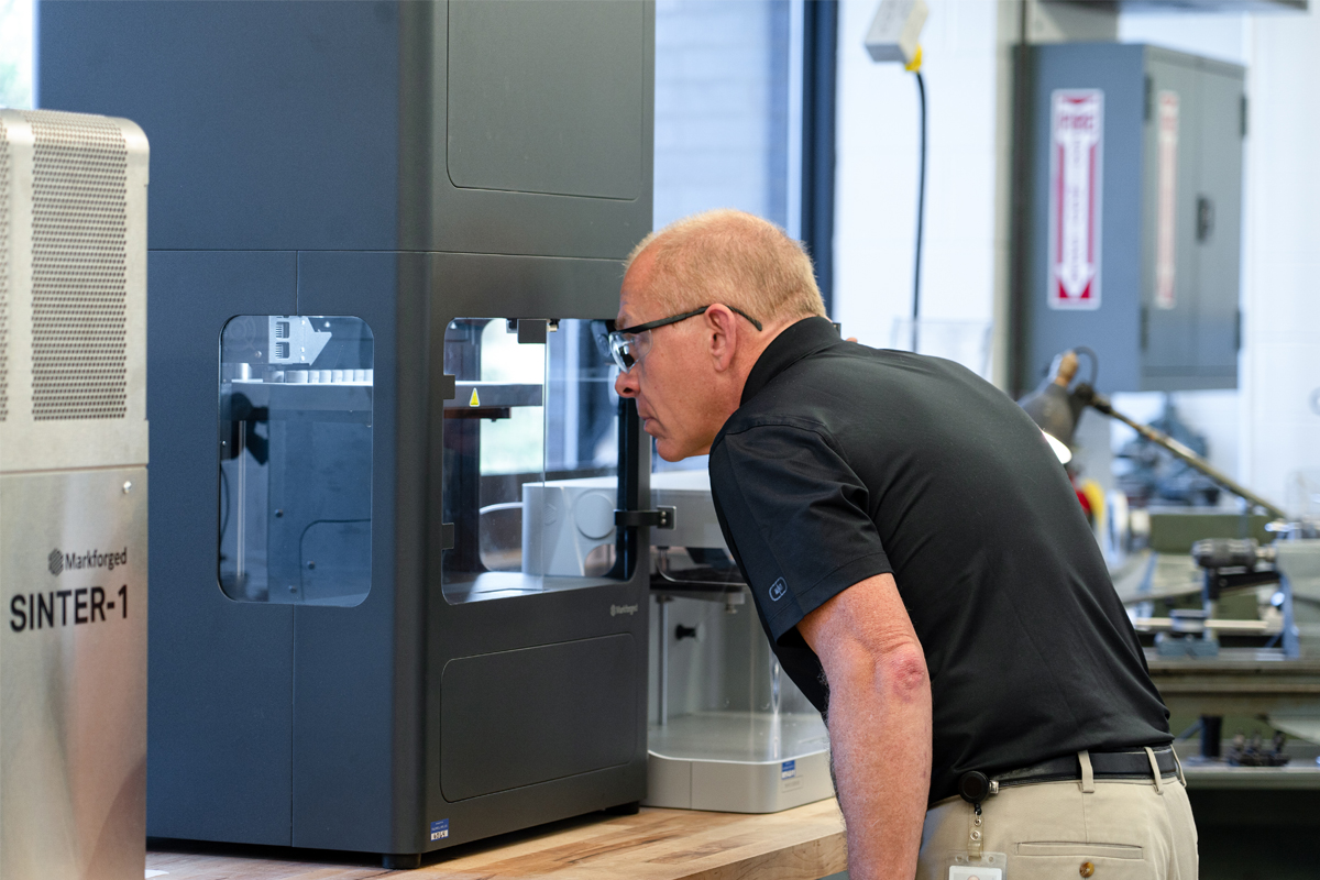 3D printing’s agility keeps business moving

The supply chain challenges posed by the pandemic have helped accelerate industry’s understanding of the benefits and applications of additive manufacturing.

bit.ly/39Z2SsA