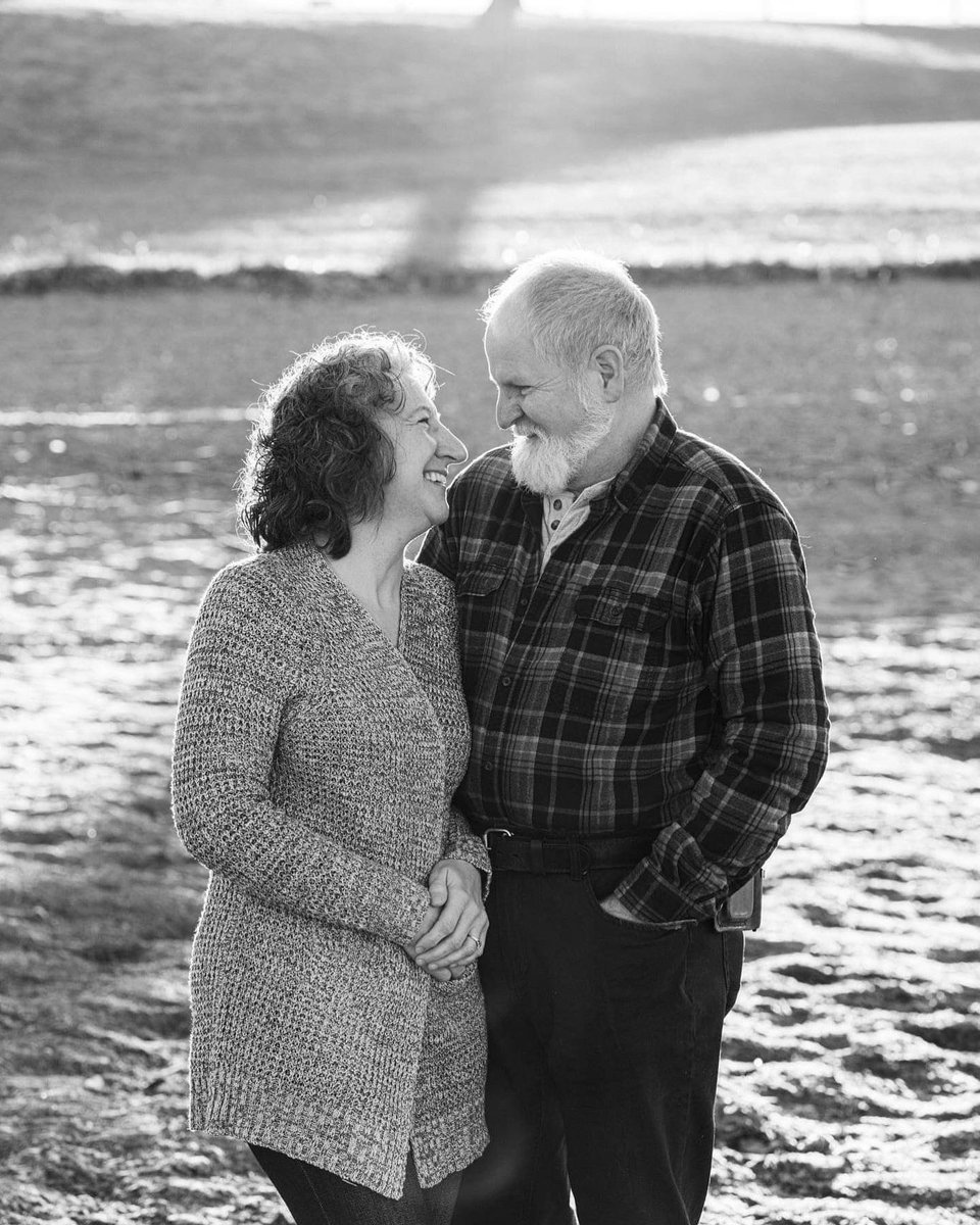 ckwarcup's tweet photo. Portraits for my parents, Anne &amp; John https://t.co/0Ip7PPA9M7