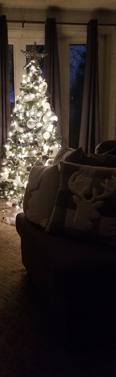 Magical time of year. 
#ohchristmastree