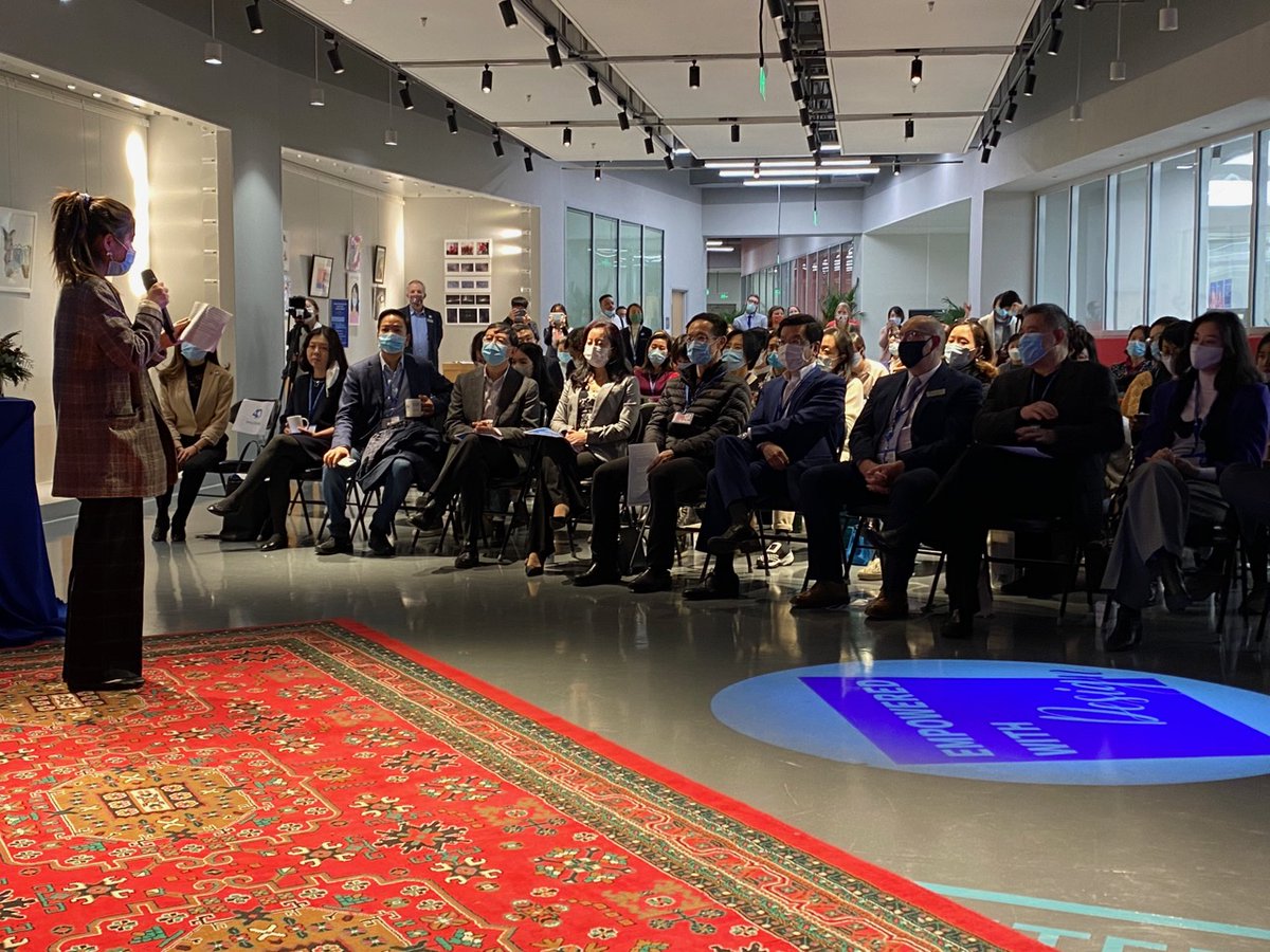 Many people worked together to get our #learnISB Design &amp; Art Center up &amp; running this year. The collaboration &amp; buzz in the space is amazing. Thanks <a href="/samgriffin_edu/">Sam Griffin</a> <a href="/mrlaymanSS/">Jeff Layman (He/Him)</a> <a href="/EduKimTres/">Kim Tres</a> <a href="/TylerOnHisBike/">Tyler Beatty</a> <a href="/MrAllenisCool1/">Mr. Allen is Cool</a> <a href="/LauraJaneBrown/">Laura Brown</a> <a href="/chamada/">Clint Hamada</a> <a href="/curriculumstace/">Stacy Stephens</a>