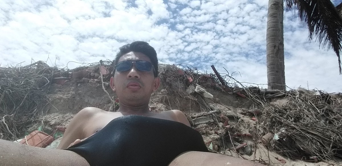 GpJhavier23cm's tweet photo. Só Retocando a marquinha de sunga. #PraiadaTabuba. @CaioFreeFortal ;@DINDIN_PUTAO ; @DivulgaCE18 ; @iniciantepass ;@Guim_Blessed https://t.co/QwX703jILc
