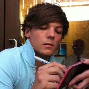 louis tomlinson e sua coleção de calcinhas — a sexy thread;