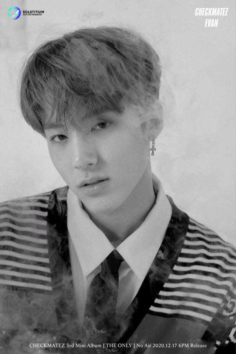 CHCKMTZTWT's tweet photo. * ¡ 𝙘𝙝𝙚𝙘𝙠𝙢𝙖𝙩𝙚𝙯 ‹ 𝟭𝘀𝘁 𝕔𝕠𝕞𝕖.𝗯𝗮𝗰𝗸 𓂅 breɑth.e ɩn ՞ the ⵓ αır 𝕖𝕧𝕖.(𝐫𝐲)-𝗱𝗮𝘆 ⌗ 𝐧𝐨 𓂃 𝐚𝐢𝐫 ╱ ، the ₊ 𝐨. 𝐧𝐥𝐲⋅ ֺ
⪧ 𝟤𝟢𝟤𝟢.𝟣𝟤.𝟣𝟩
#CHECKMATEZ #젝마테스 #THE_ONLY #No_Air #EVAN https://t.co/1WxKf771oh