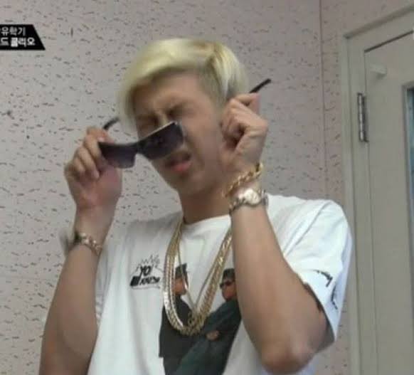 kimxbts7's tweet photo. Namjoon siendo el líder más torpemente adorable; hilo necesario https://t.co/WN8z7UP0kf