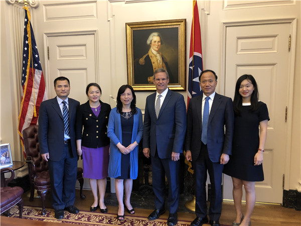 August 4, 2019Minister Xu Xueyuan met Tennessee Governor Bill Lee, Lt Governor Randy McNally & Senator Steve Southerland. China's ready to make good use of China-US Governors Forum, Sister Cities Conference, & Sub-national Legislatures Cooperation Forum. http://www.china-embassy.org/eng/sgxw/sghds/t1689551.htm