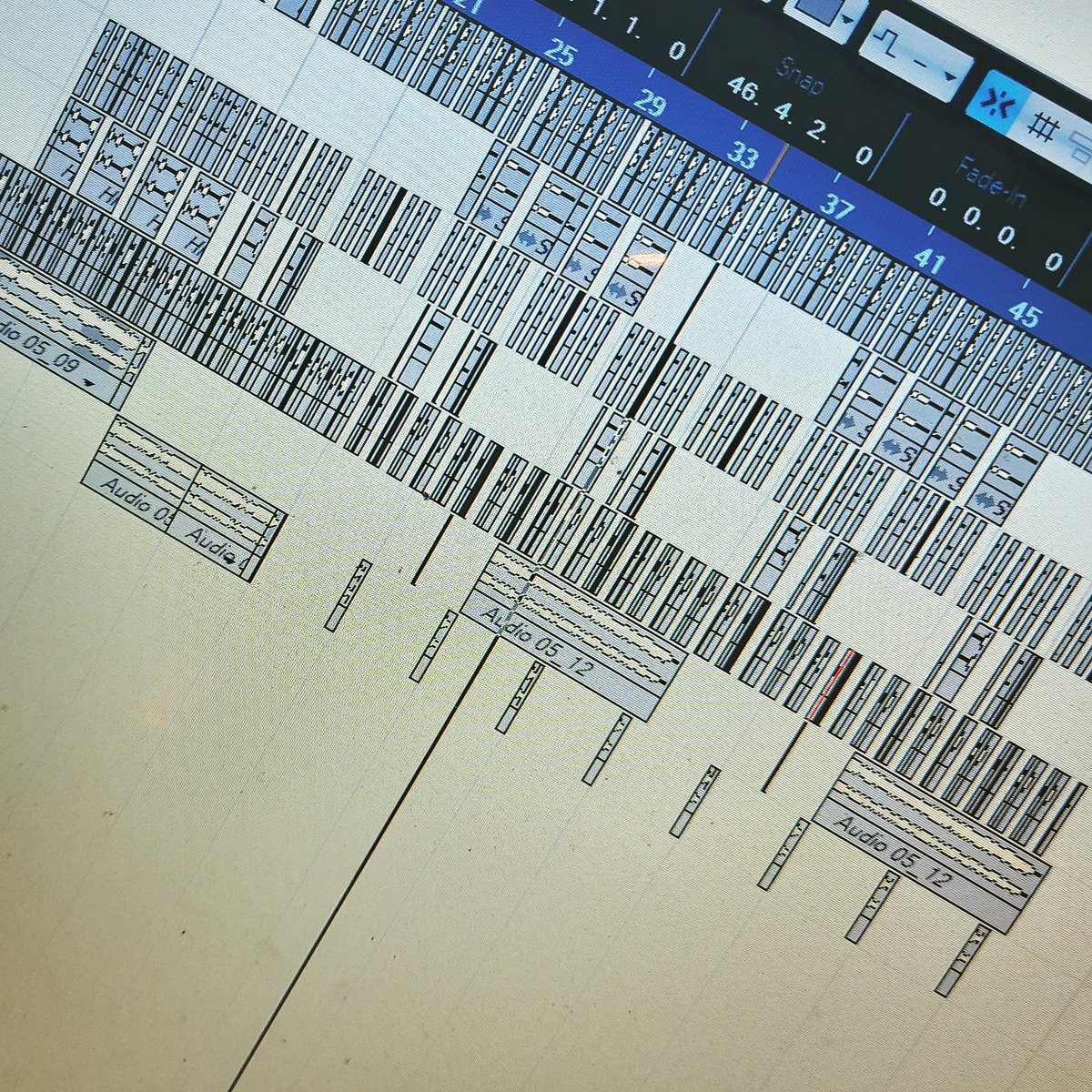 thefatbwoi's tweet photo. They never look much till you slap spoogly colours (and automation) over them, but y'know...
#AmWriting
#Music #NewMusic #Fatbwoi #QU1ET #2qu1et #ProducerTweet #Cubase #2021 https://t.co/nDhDGrd5RK