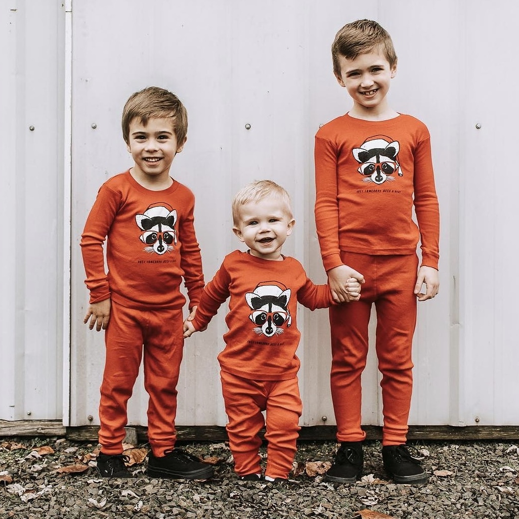 Look at my Christmas jammies! Thanks mom!
#matchingpjs #christmasjammies #racoonlove #iloveracoons #jammies #twinningiswinning #twinningtuesday #xmaspjs #christmas2020 #sale #sandilakeclothing