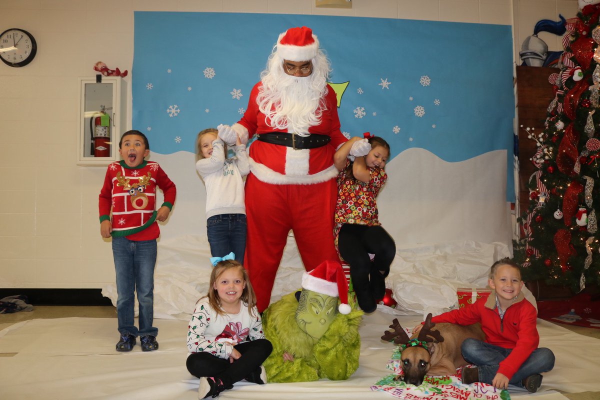 Our special visitors today were a hit! #TeamDCS #OneStrongSanta #GrinchWillNeverBeTheSame