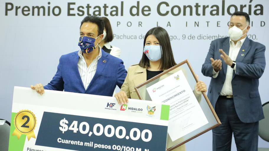 omarfayad's tweet photo. Entregué el Premio Estatal de Contraloría Social 2020. Este reconocimiento es testimonio del acompañamiento de los hidalguenses en el ejercicio de los recursos públicos. En el @gobiernohidalgo incentivamos las mejores prácticas realizadas por los Comités de Contraloría Social. https://t.co/FH4gIbVxzD