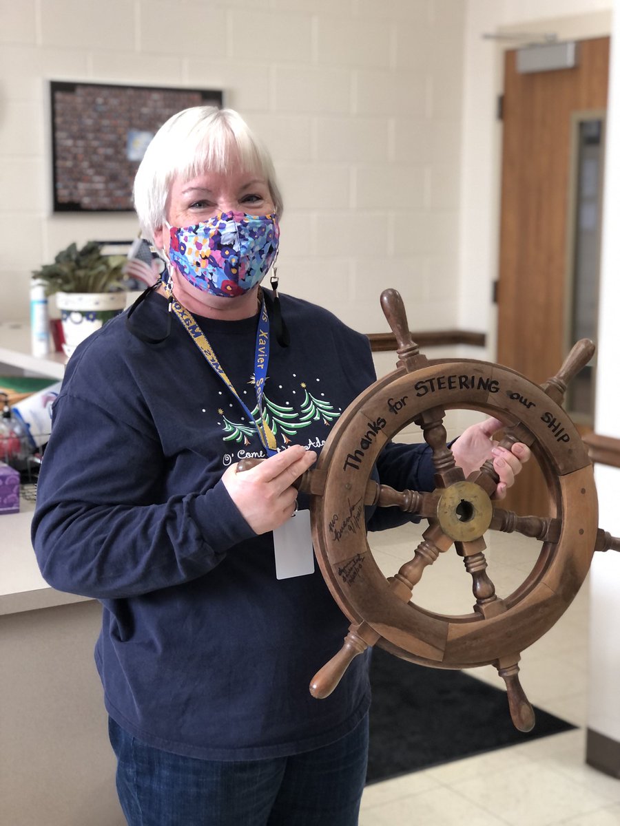 SFX_Medina's tweet photo. Congratulations to Nurse Ann for receiving the Steering Forward Award for being our First Responder, keeping our staff and students safe, and helping us stay face to face since day one! We are blessed to have her on our staff! Congratulations! ⚓️💙#navigatorway https://t.co/NtlY9EWvFw