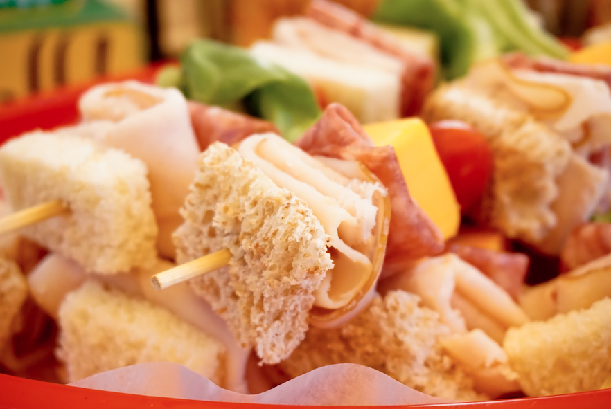 klostermanbread's tweet photo. Holiday entertaining might look a little different this year, but you can still get in the spirit by serving up these scrumptious Sandwich Skewers to enjoy during a day full of decorating around the house! 🎄 #KlostermanBread #recipes #holiday https://t.co/quwsOII8Xz