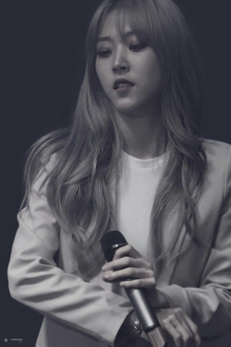 jimvnsips's tweet photo. this woman right here is only mine? got that? MINE. @Lxcifer_KNJ https://t.co/nfzPEYBjpu