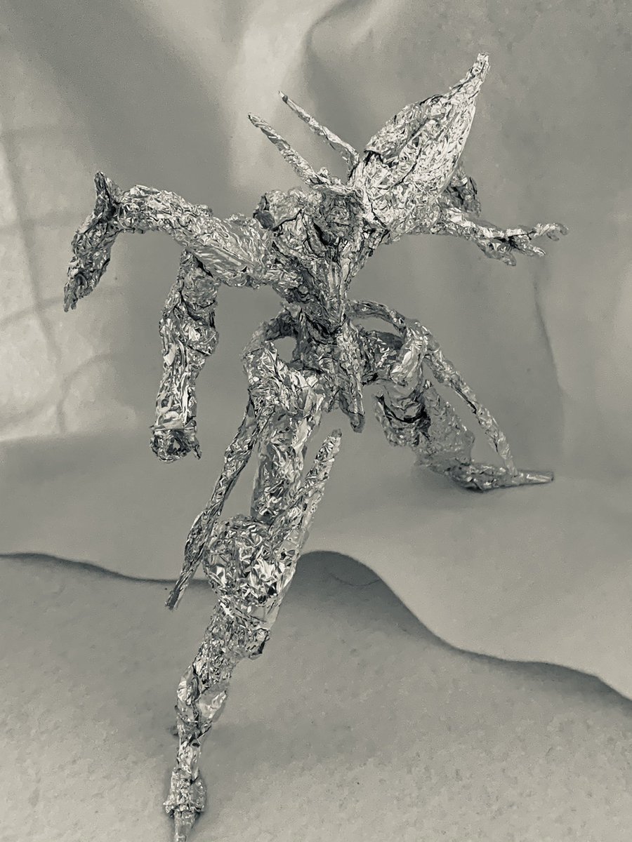 久しぶりに作ってみたわ #アルミホイル人形 #アルミホイル