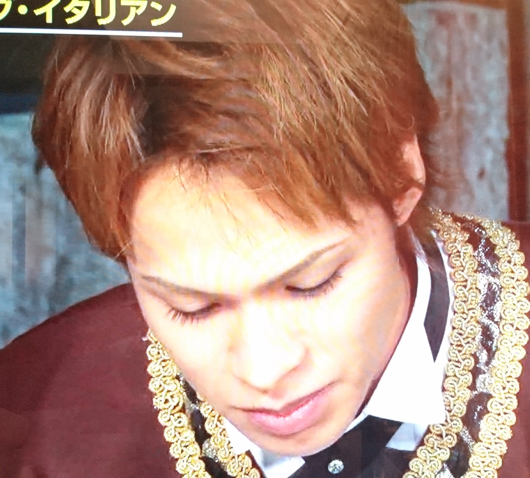 りんりん 上から上田を見てみよう 睫毛うー ポヤポヤうーなど 今週もいろんな表情のたっちゃんが見れました 王子 海賊 の衣装とナチュラルな髪型が可愛かった タメ旅プラス 上田竜也 T Co Xfsu0ngjbf Twitter