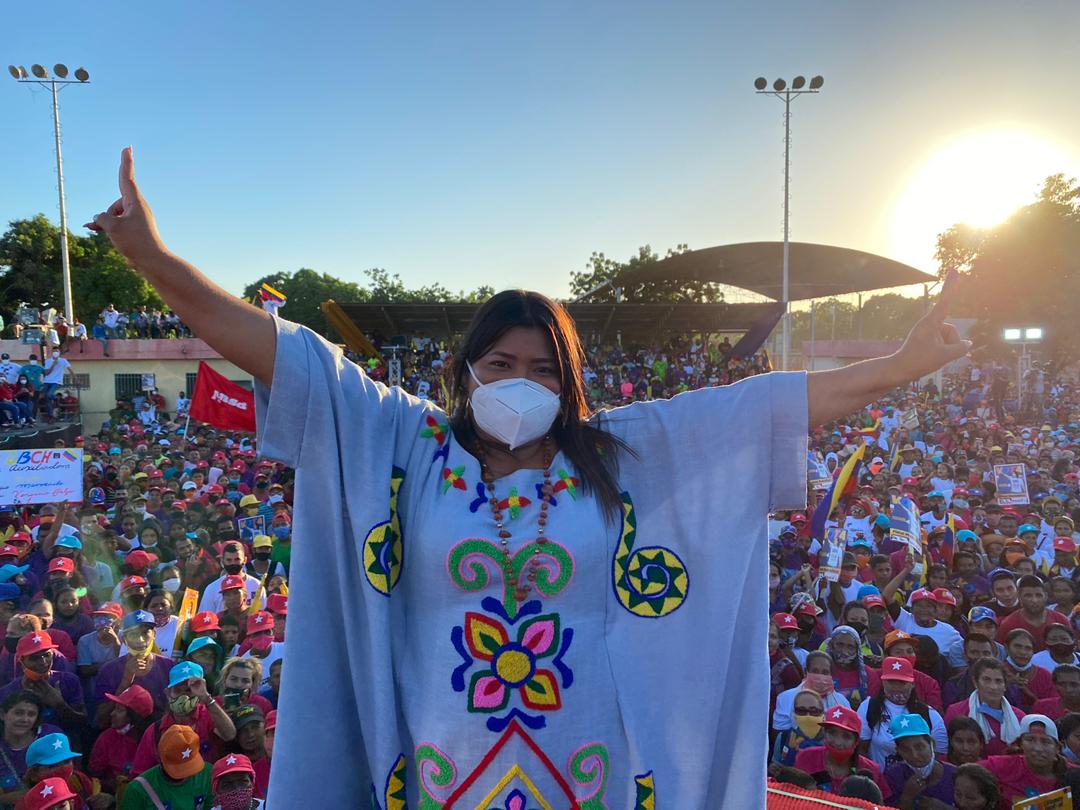 mippci_ven's tweet photo. ‌#11Dic| 🇻🇪📢¡ETIQUETA DEL DÍA!⏩ #TriunfóLaPaz

El Pueblo votó por la Paz, el diálogo y  reconciliación nacional, avancemos junto a las diputadas y diputados en la reconstrucción de la AN, por la soberanía y democracia. ¡Hay futuro en esta Patria hermosa! https://t.co/mobApTt3aj