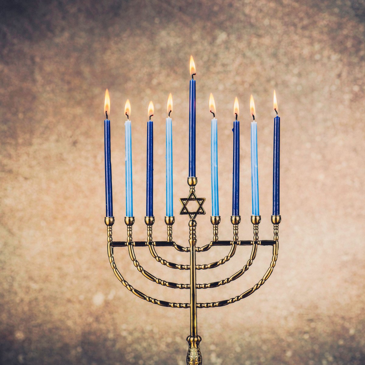 Of love and light. Wishing you and your family a safe and Happy Hanukkah. 💙
#happyhanukkah