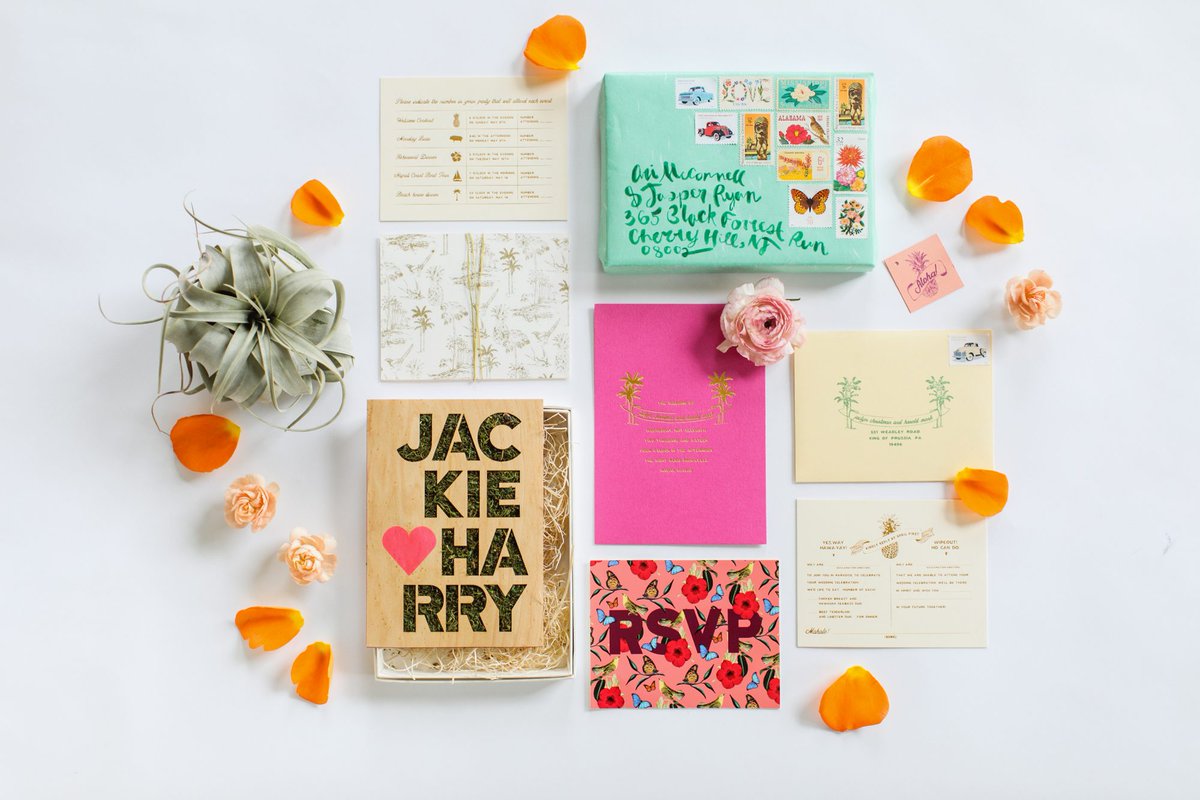 myboxpackaging's tweet photo. 👇This article represents the best ideas💡of #wedding invitation boxes that may surprise your guests 🫂 and make them feel special more than just being invited to a simple wedding👰 https://t.co/5z5J7tTswh
#weddingideas #bride #marriage #cardboxes #Packaging #WeddingGifts #blog https://t.co/4MjIBXIbGl