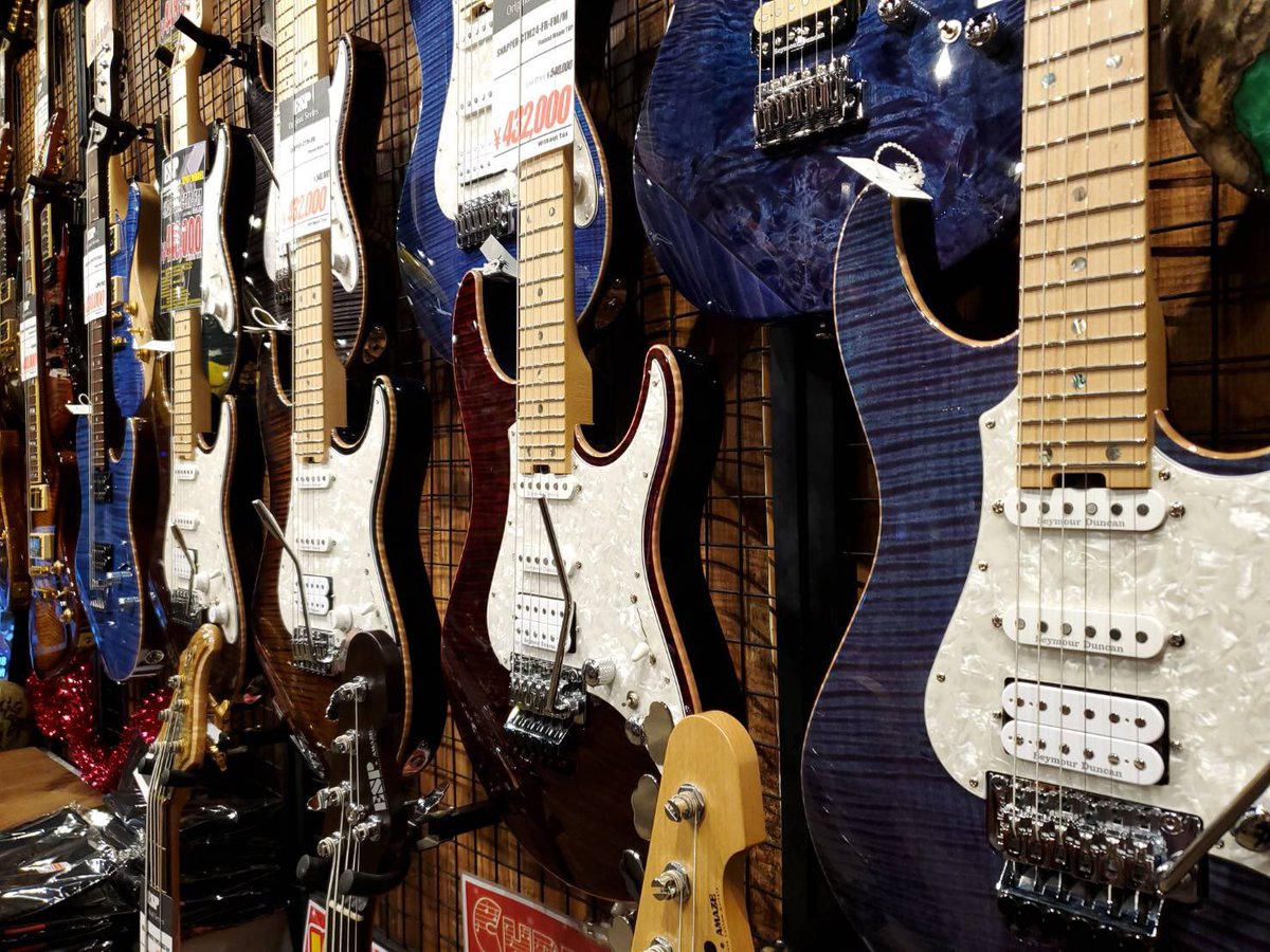 espcustomshop's tweet photo. 【#ESP45周年記念フェア!】
今年一番豪華なフェアがついに明日12/12から始まります!続々と特別なモデル達が入荷中!!
職人技が光るギター・ベースが試せるこの機会にご来店お待ちしています!!
#ESP #大阪 #梅田 #楽器 #ESP45th #ExhibitionLimited #限定モデル https://t.co/NVzejqdLNQ