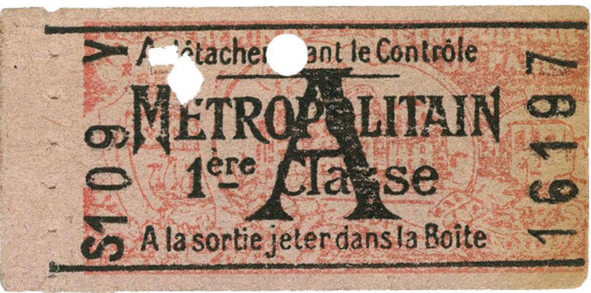 Métro tickets used to be colour-coded: red for first-class, green for second-class. 2/7