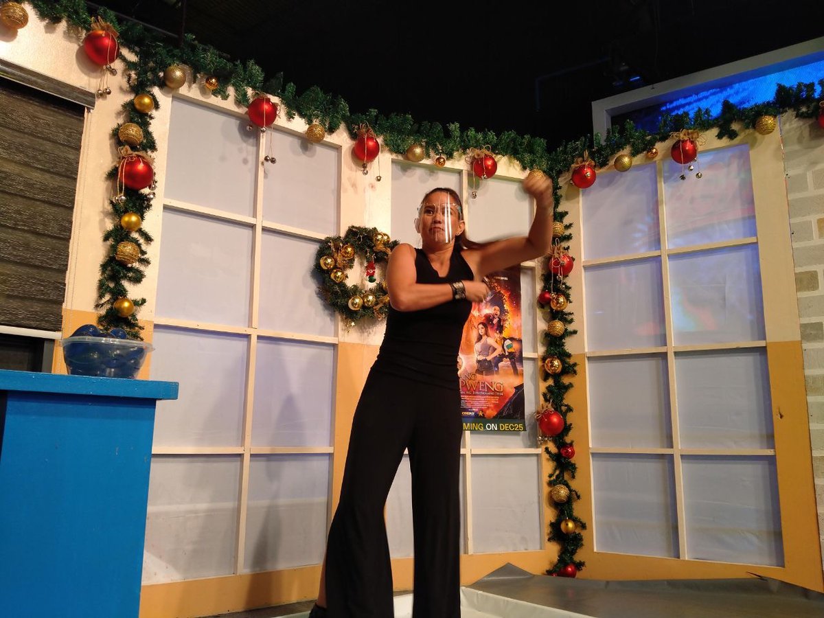 itsShowtimeNa's tweet photo. LT ang "putok lobo" FUNishment ni Tumpak Tracer Andrea Del Rosario for MAS TESTING dahil mali ang kanyang sagot sa unang round! #ShowtimePaskongKapamilya https://t.co/EOPYRDA35T