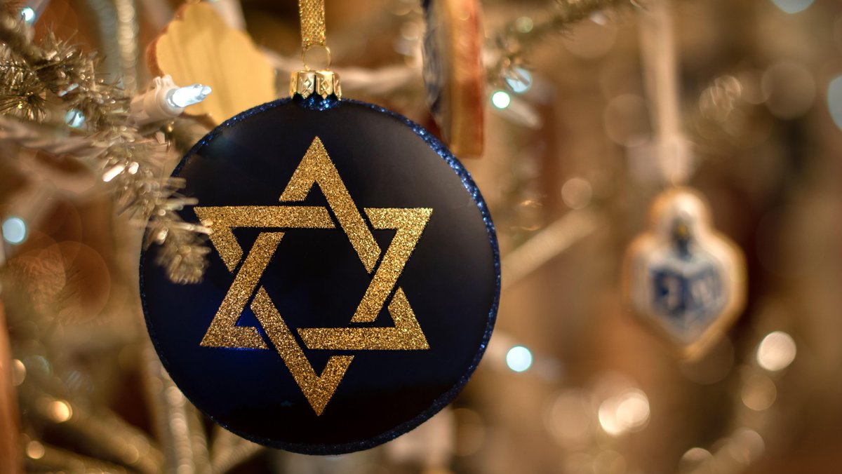 Conifer_Ins's tweet photo. Happy first evening of Hanukkah 🕎
#happyhanukkah #hanukkah2020 https://t.co/nRPLD2yNGH
