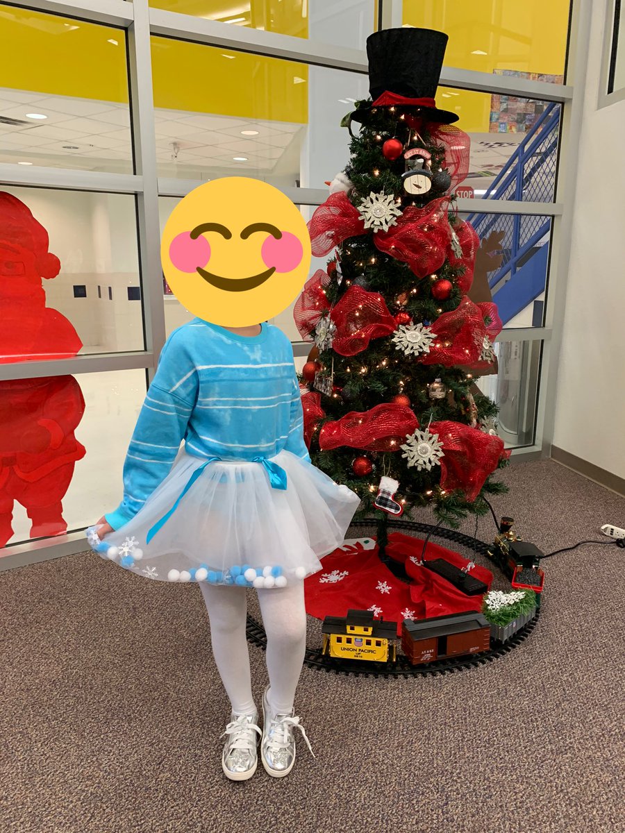 This sweet student was all dressed up for “snowflake” day so we had to snap her pic in front of our only decoration this season- our snowman Christmas tree! #hayslib #emptylibraryissosad #goawaycovid