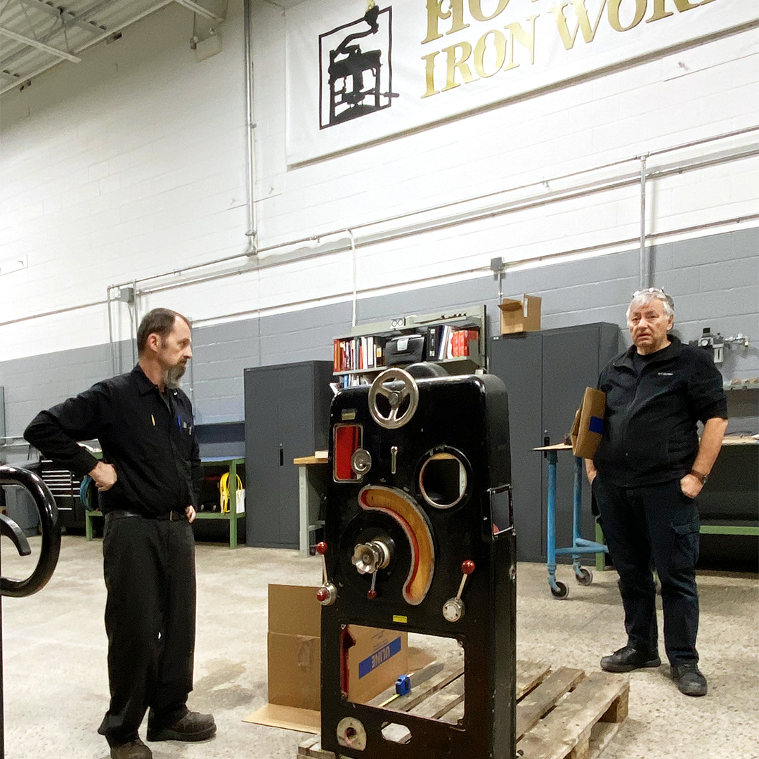 HowardIronWorks's tweet photo. What are they up to with this old #Heidelberg #Rotaspeed guard? Stay tuned. #printinghistory #printingmuseum #museumrestoration #yearendproject https://t.co/m402GiyFnE