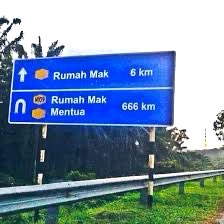 _akumegat's tweet image. Tajuk : Hukum 

Anak lelaki bila mak suruh balik kampung.
Mak mertua pun suruh balik hari yang sama juga. Nak balik mana?

Hukum feqah kata wajib dahulukan mak kandung.