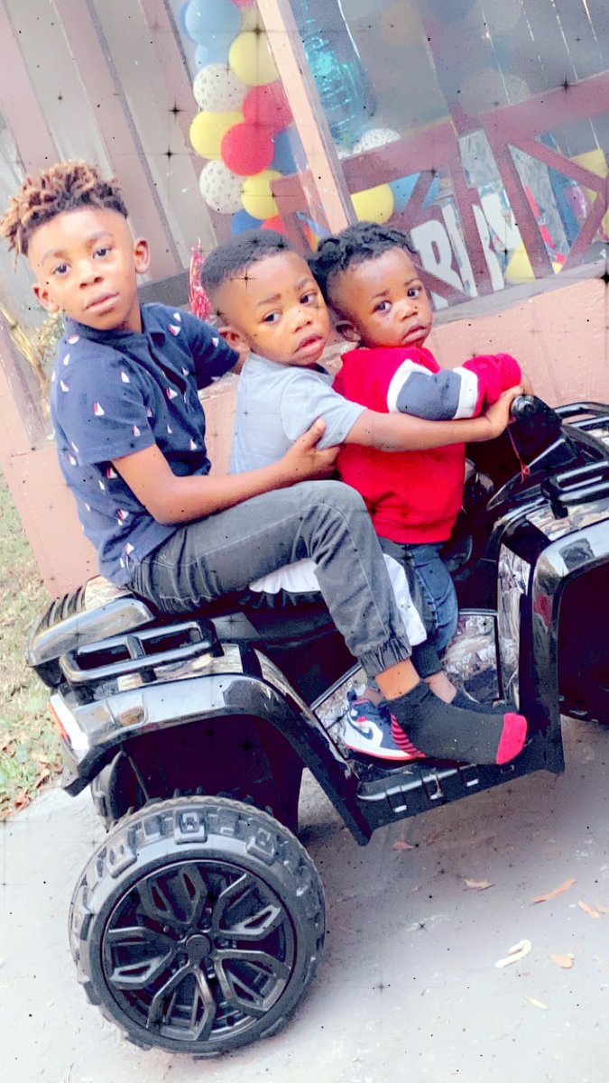 Baggz_Fargo's tweet photo. My 3 kings👑👑👑 https://t.co/RB5ww4DAxo
