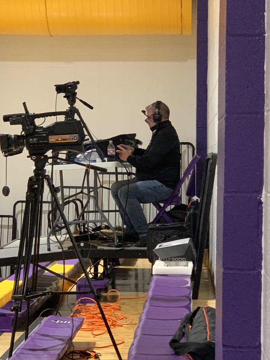AngolaIrwin's tweet photo. Wishing the auditorium was filled with family and friends, but feeling #grateful to hear ⁦@AngolaBands⁩...and #thankful for ⁦@HometownMedia1⁩ https://t.co/iBITFPRqXh