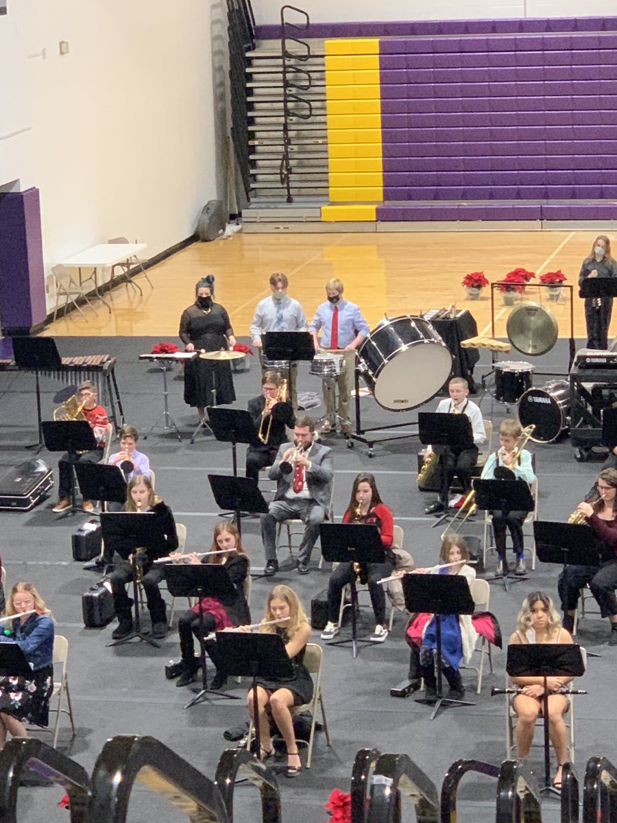 AngolaIrwin's tweet photo. Wishing the auditorium was filled with family and friends, but feeling #grateful to hear ⁦@AngolaBands⁩...and #thankful for ⁦@HometownMedia1⁩ https://t.co/iBITFPRqXh