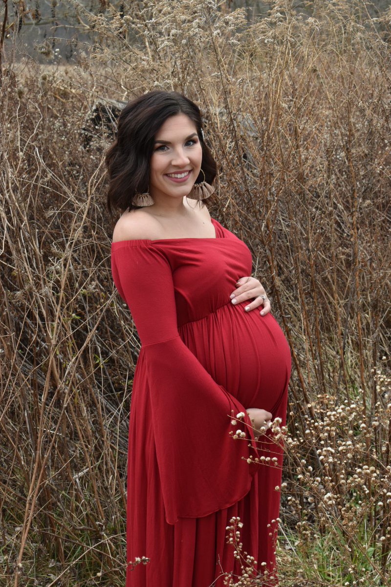 These next 4 weeks need to breeze by, I’m ready to love on my baby girl❤️