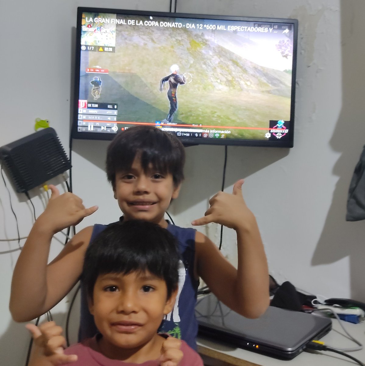 bramini's tweet photo. @copa_donato  Holaaa cracks, aquí disfrutando la final desde Santa Cruz Bolivia, Donato por favor un saludo para Jose Carlos y Joel que son tus fanáticos #CopaDonato https://t.co/p1LGetJYJn