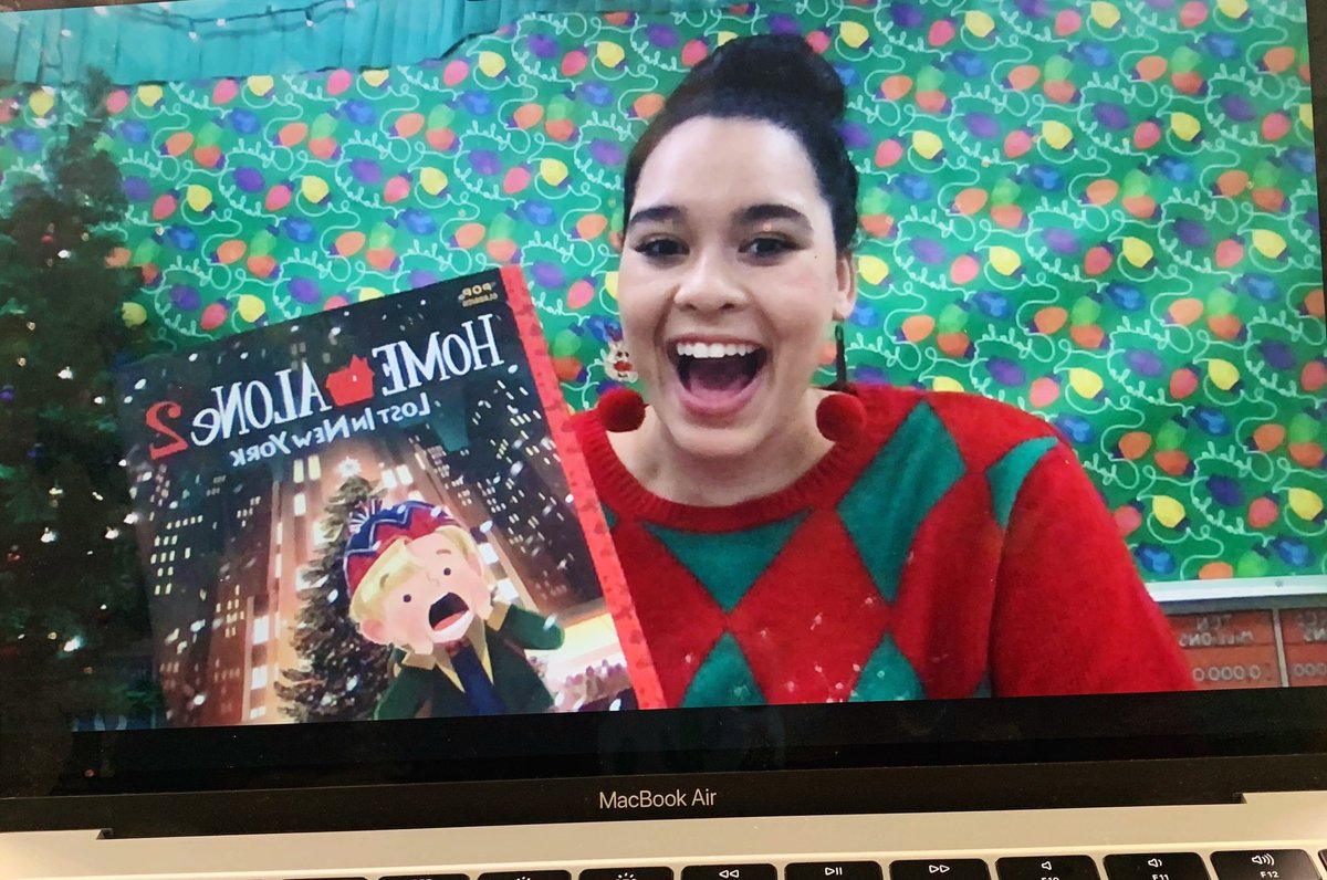 funinfourth_'s tweet photo. Day 4 of our “Five days of Holiday Fun” and probably my favorite. I invited families to join me for a read aloud of “Home Alone 2” and a directed drawing. I loved seeing families cozied up together, drinking hot cocoa and listening along! #wearecrane https://t.co/Ehn4aTyhNW